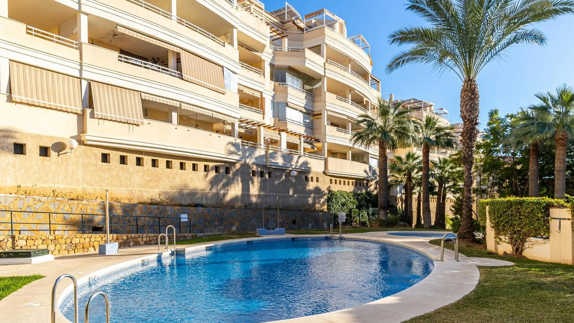 Holidays2Nueva Torrequebrada 2 Bedrooms And 2 Bathrooms, Terrace, Community Pool And Garage Benalmadena