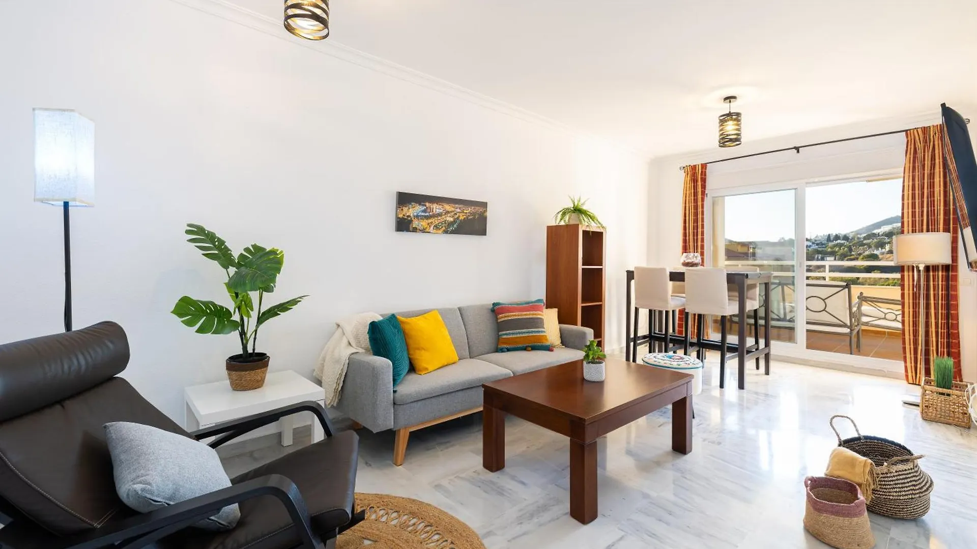 Holidays2Nueva Torrequebrada 2 Bedrooms And 2 Bathrooms, Terrace, Community Pool And Garage Benalmadena Apartment
