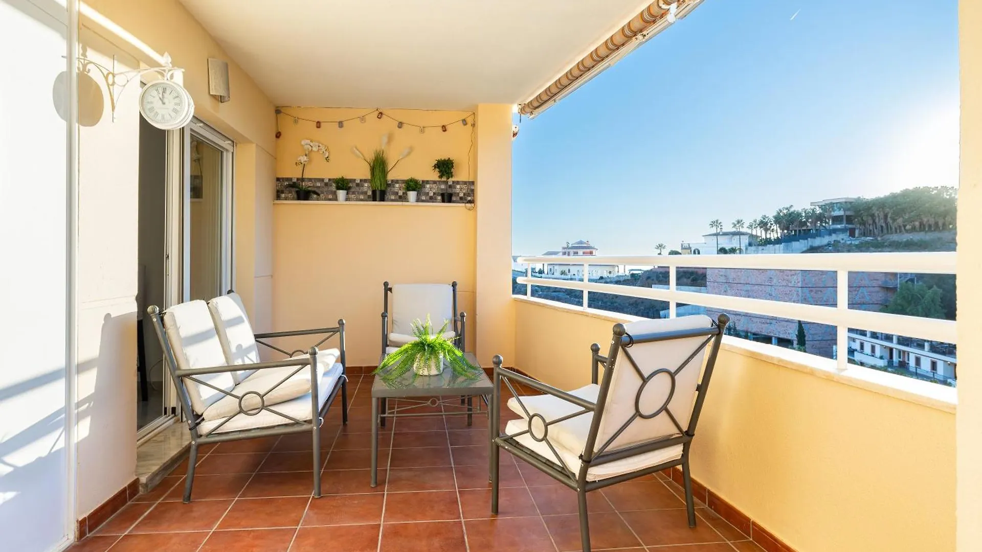 Apartment Holidays2Nueva Torrequebrada 2 Bedrooms And 2 Bathrooms, Terrace, Community Pool And Garage Benalmadena